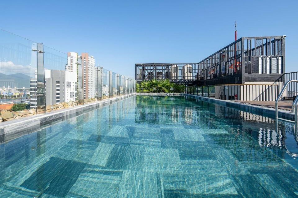 Seahorse Tropical Apartment Da Nang Exteriör bild